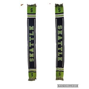 NWT ChoKoLids Seattle Seahawks NFL Reversible Scarf